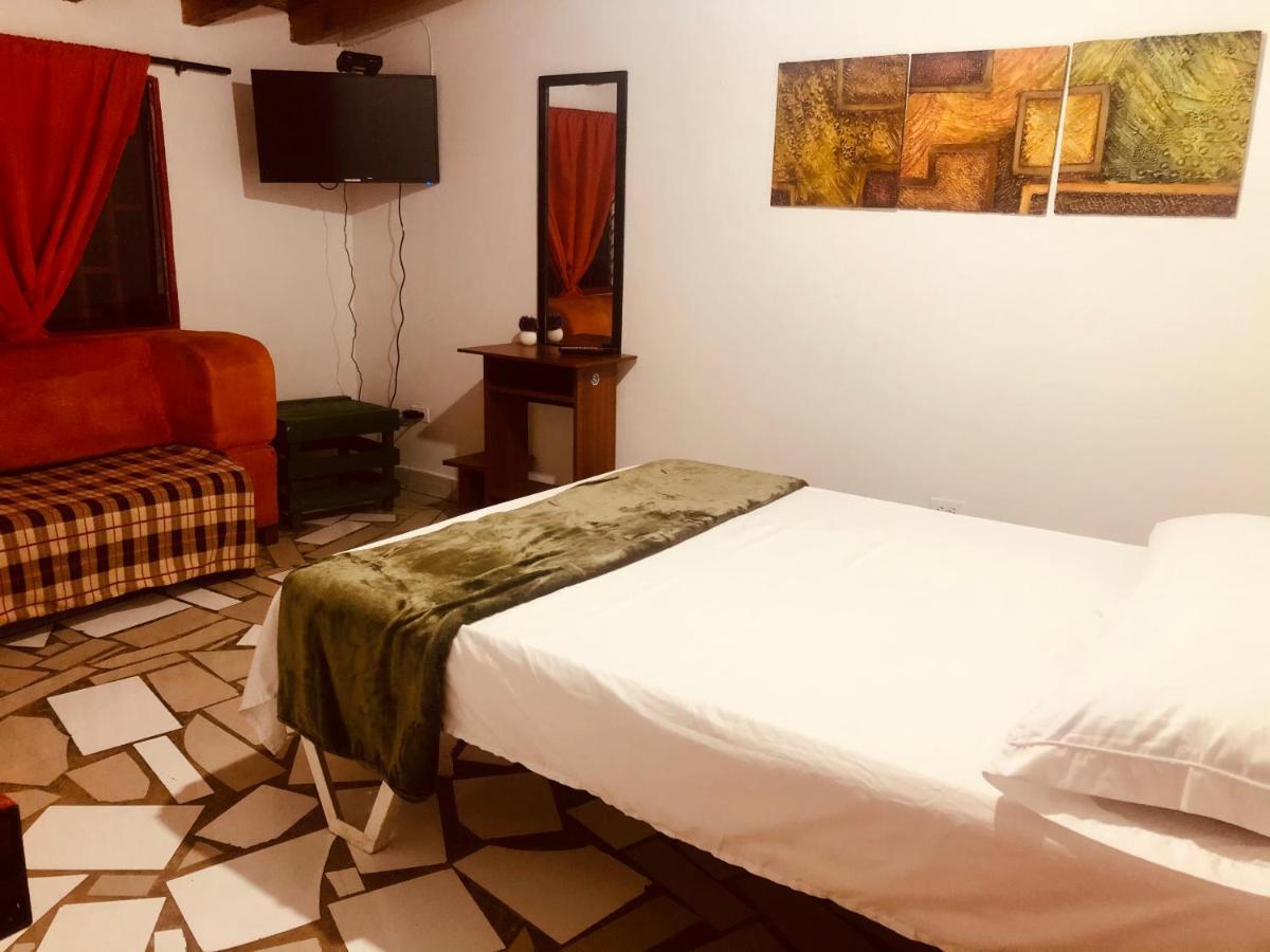 House Bed & Breakfast Guatape Exterior photo