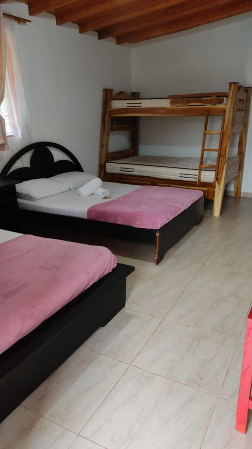 House Bed & Breakfast Guatape Exterior photo